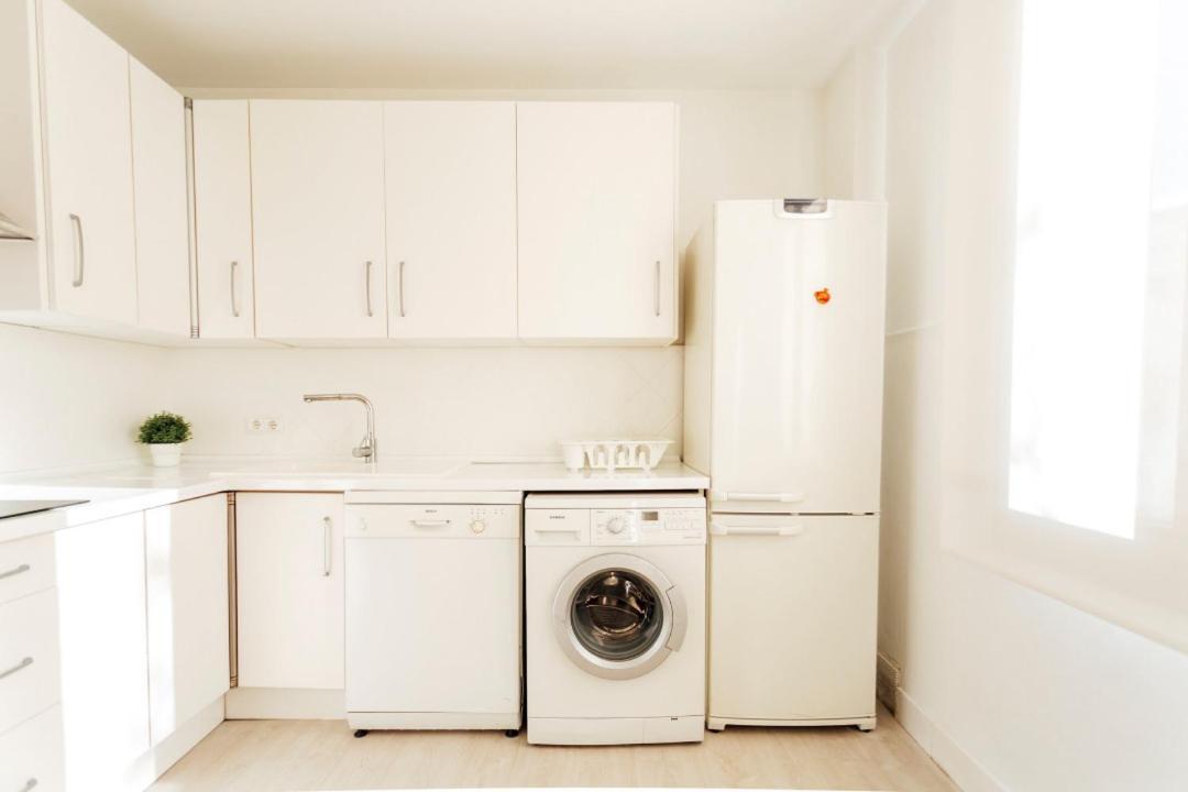 Minty Stay 3Bd Apartment - Triana Севилья Экстерьер фото