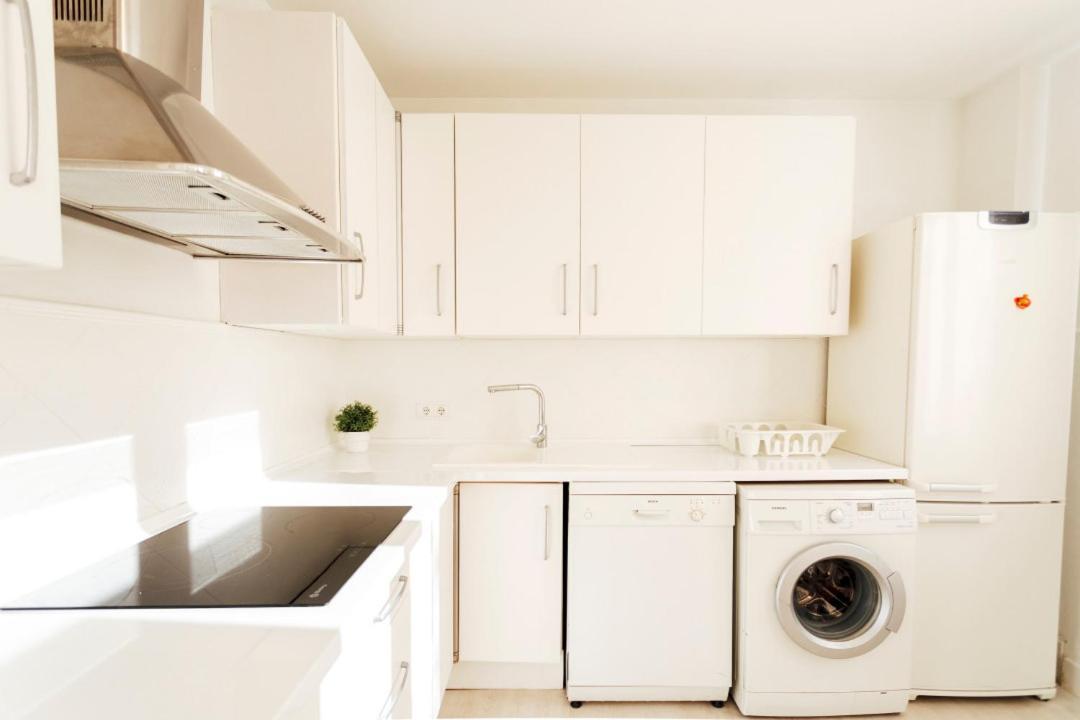 Minty Stay 3Bd Apartment - Triana Севилья Экстерьер фото