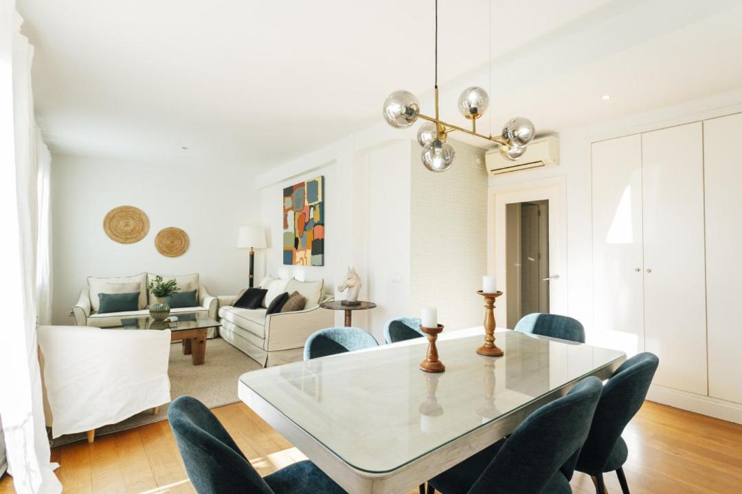 Minty Stay 3Bd Apartment - Triana Севилья Экстерьер фото